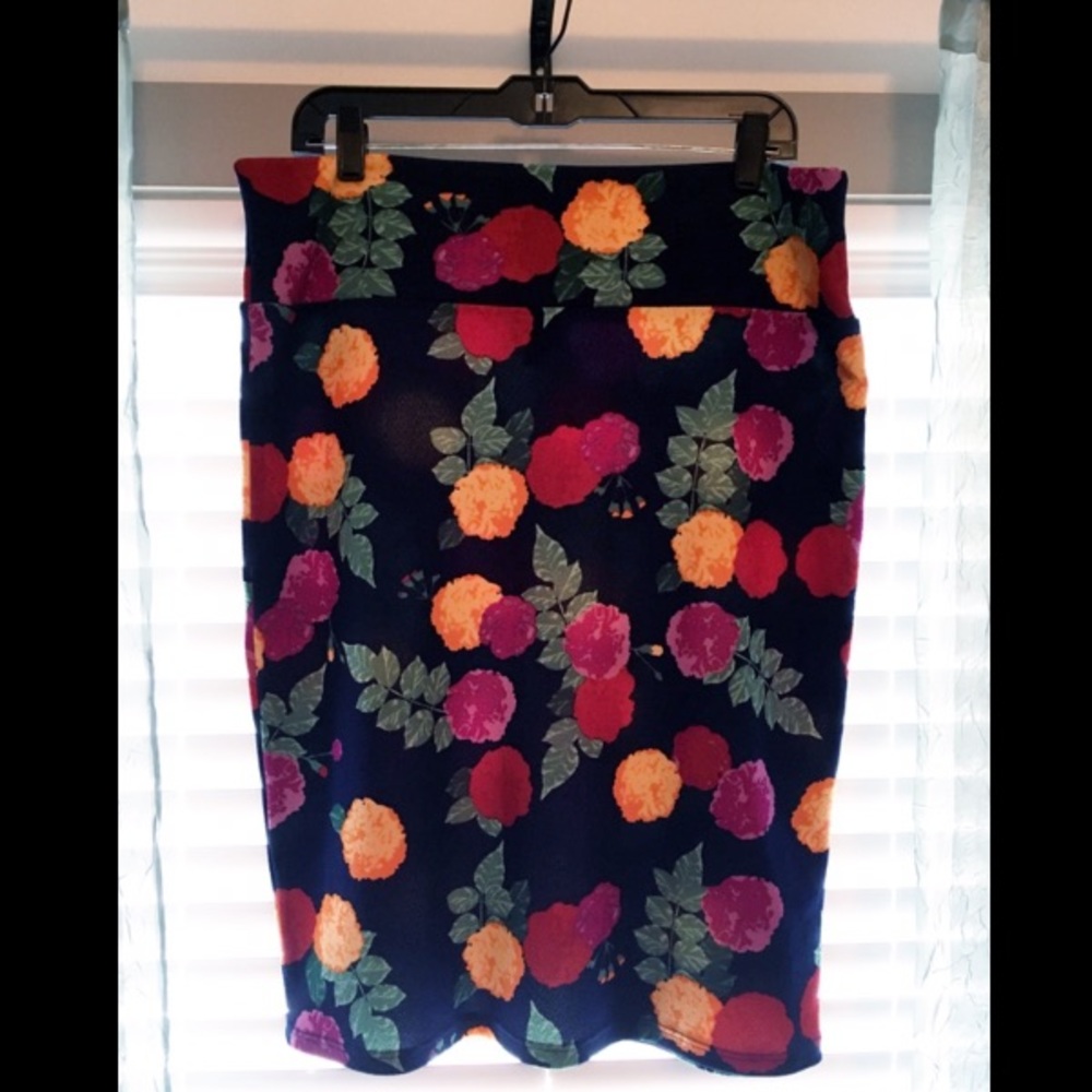 LuLaRoe Cassie Skirt
